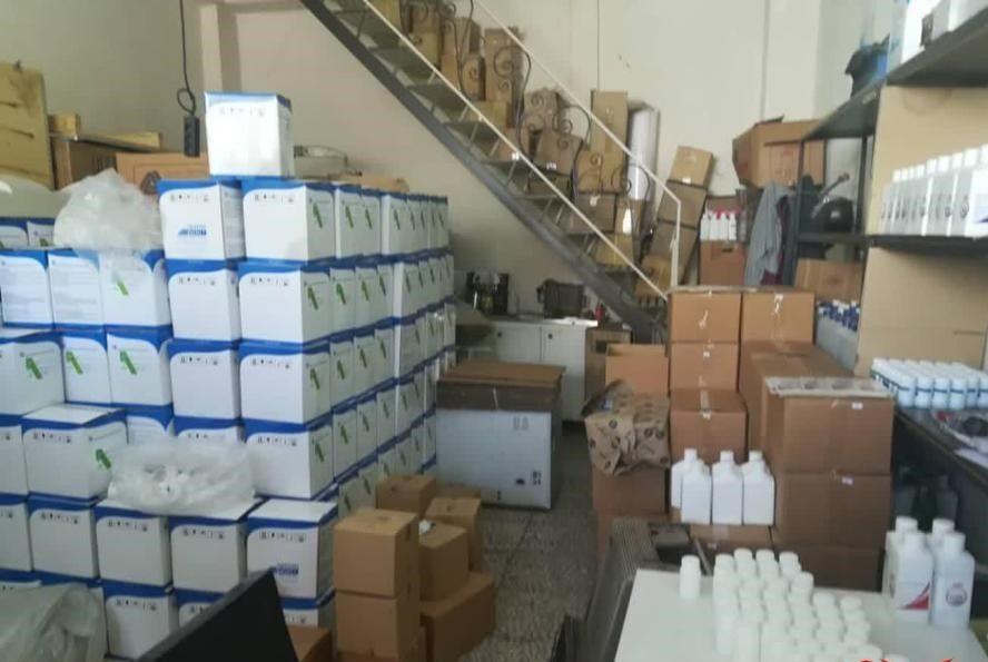 خبرنگاران کشف 500 میلیون ریال شوینده و مواد بهداشتی از محتکران خبرنگاران کشف 500 میلیون ریال شوینده و مواد بهداشتی از محتکران در ماکو