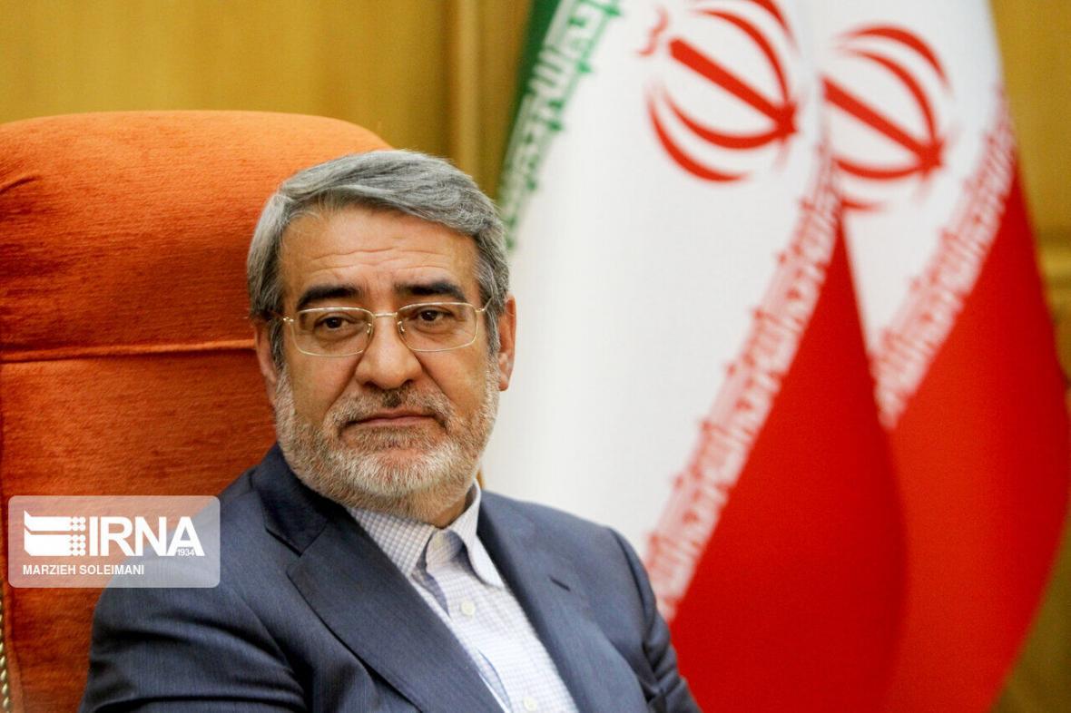 خبرنگاران وزیر کشور: در حوزه امنیت، رضایتمندی مردم اصل است خبرنگاران وزیر کشور: در حوزه امنیت، رضایتمندی مردم اصل است